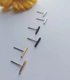 Gold T Bar Earrings, Simple T Bar Earrings, Unisex Studs, Ear Stud Earrings, Minimal Earrings, Chic Earrings, Christmas Gift -Jewellery Soldes Boutique il fullxfull.1155634348 ggrs