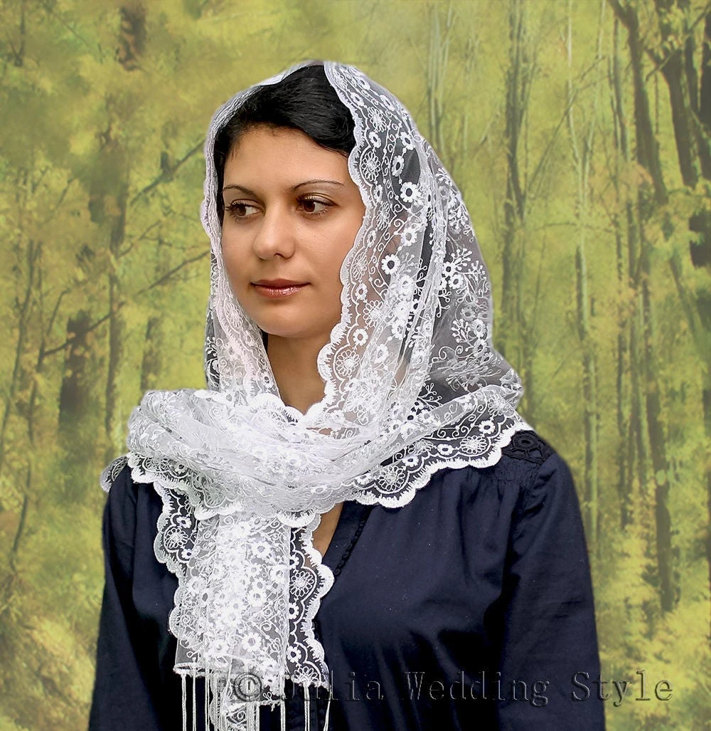 Gift For Christmas White Mantilla Veil,lace Scarf,bridal Catholic Head Covering,Veil For Mass,chapel Mantilla,catholic Accessories 4 Gift For Christmas White Mantilla Veil,lace Scarf,bridal Catholic Head Covering,Veil For Mass,chapel Mantilla,catholic Accessories - Image 2