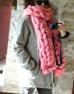 Oversize Knit Scarf. Chunky Knit Scarf. Pink Bulky Scarf. Arm Knitted Scarf. Merino Giant Knit. Gift For Women. Gft For Her. Christmas Gift.