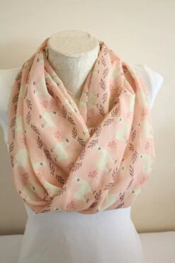 Llama Scarf, Llama Gifts - Christmas Gifts For Her Winter Fashion Cyber Monday Llama Birthday Gift Animal Scarf Llama Women Gift -Jewellery Soldes Boutique il fullxfull.1430323901 oo9s