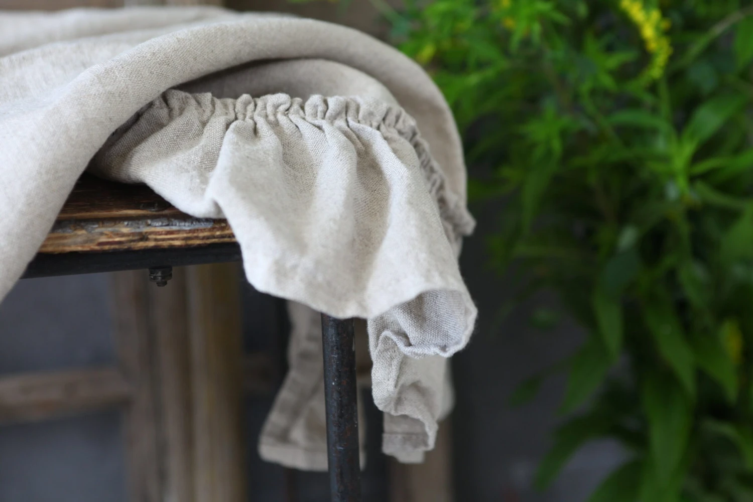 RUSTIC Unbleached Linen Set Of 2 Natural Linen Towels With Ruffles- Tea Towel-gift Set-Linen Large Small Towel- Linen Travel Towel-Christmas 4 RUSTIC Unbleached Linen Set Of 2 Natural Linen Towels With Ruffles- Tea Towel-gift Set-Linen Large Small Towel- Linen Travel Towel-Christmas - Image 2