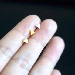 Tiny Triangle Stud Earrings, Anodized Titanium, 14K Rose Gold, Squid Game, Minimalist, Geometric, Christmas Gifts, Gift For Her, PS5 -Jewellery Soldes Boutique il fullxfull.1597353342 e5c1