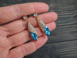 Vintage Gold Plated Earrings Fashion Earrings Christmas Gift For Mom Wedding Earrings Bridal Earrings Gold Tone Crystal Earrings Wife Gift -Jewellery Soldes Boutique il fullxfull.1690705896 m3al