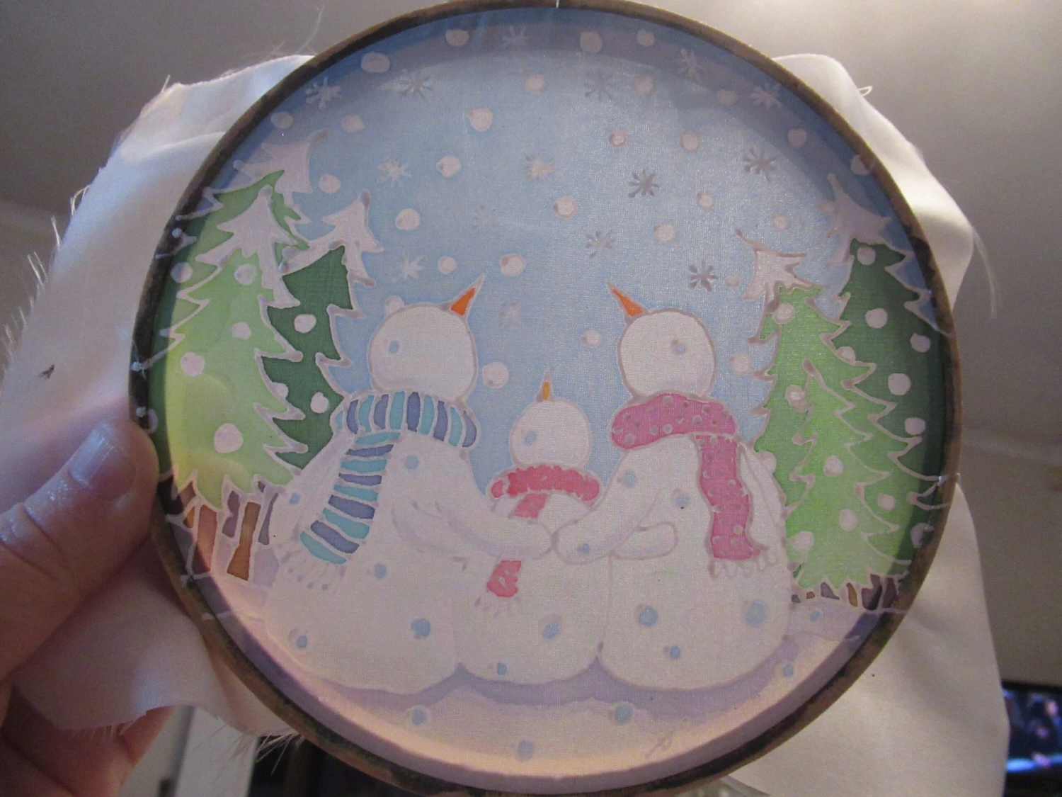 Silk Painting, Original Silk Art, 2 Snowmen And Child, Christmas Art, Winter, Festive Art, Wall Art, Children's Art, Home Decor, White, Blue 11 Silk Painting, Original Silk Art, 2 Snowmen And Child, Christmas Art, Winter, Festive Art, Wall Art, Children's Art, Home Decor, White, Blue - Image 9