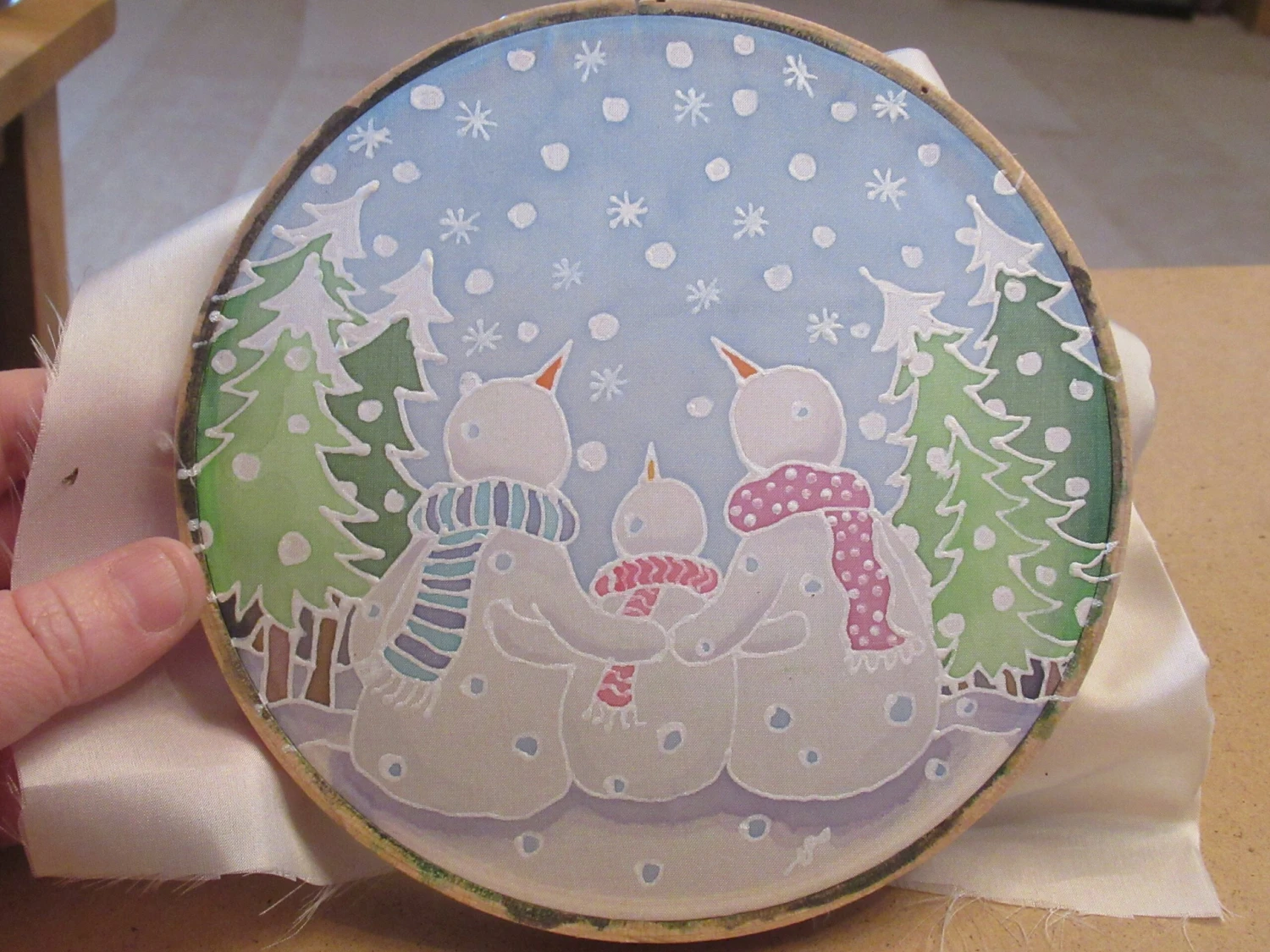 Silk Painting, Original Silk Art, 2 Snowmen And Child, Christmas Art, Winter, Festive Art, Wall Art, Children's Art, Home Decor, White, Blue 10 Silk Painting, Original Silk Art, 2 Snowmen And Child, Christmas Art, Winter, Festive Art, Wall Art, Children's Art, Home Decor, White, Blue - Image 8