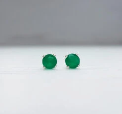 Tiny Green Onyx Stud Earrings, Emerald Green Gemstone Studs In Sterling Silver Or Gold Filled, Christmas Gift For Her, Stocking Filler -Jewellery Soldes Boutique il fullxfull.2019711548 9v0l