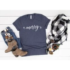Christmas T Shirts, Merry Shirt, Religious Christmas Shirts For Women, Cute Womens Christmas T Shirt, Merry And Bright Tee, Holiday T-shirt -Jewellery Soldes Boutique il fullxfull.2054870170 cfru