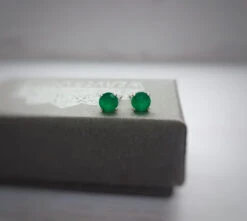 Tiny Green Onyx Stud Earrings, Emerald Green Gemstone Studs In Sterling Silver Or Gold Filled, Christmas Gift For Her, Stocking Filler -Jewellery Soldes Boutique il fullxfull.2067302231 ftpd