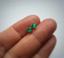 Tiny Green Onyx Stud Earrings, Emerald Green Gemstone Studs In Sterling Silver Or Gold Filled, Christmas Gift For Her, Stocking Filler -Jewellery Soldes Boutique il fullxfull.2067302237 o8dt