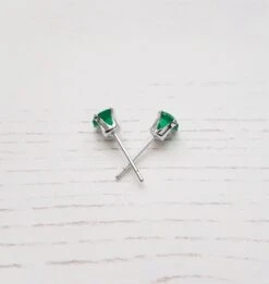 Tiny Green Onyx Stud Earrings, Emerald Green Gemstone Studs In Sterling Silver Or Gold Filled, Christmas Gift For Her, Stocking Filler -Jewellery Soldes Boutique il fullxfull.2067302249 c0r7