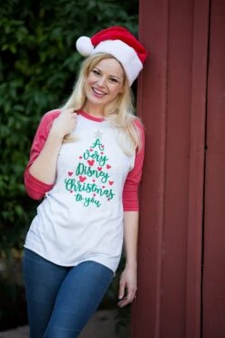 A Very Disney Christmas Raglan/Disney Christmas Raglan Shirt/Disney Shirt/Glitter Disney Christmas Shirt/Disney Kid Adult Christmas Tee -Jewellery Soldes Boutique il fullxfull.2123922581 fuyl