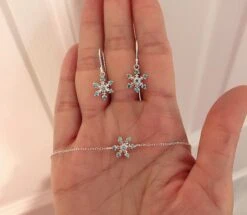 Sterling Silver SnowFlake Earrings, Blue Topaz Snowflake Earrings, Christmas Gift, Dainty Earrings, Silver Earrings Sister Gift, Mother Gift -Jewellery Soldes Boutique il fullxfull.2133254059 g1yp