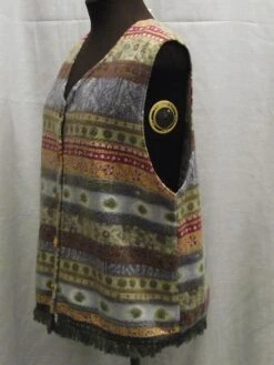 Areo Fall Fleece Christmas Motif Vest Sz L Green Fringe Hemline Barrel Shaped Wood Buttons Country Farmhouse Chic Rustic Woodland Comfort -Jewellery Soldes Boutique il fullxfull.2784231369 4qdt