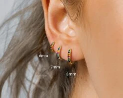 Multicolored Huggie Hoop Earrings • Christmas Earrings • Gold Conch Hoop • Cartilage Hoop • Holiday Hoop Earrings • Tragus • Rainbow Earring -Jewellery Soldes Boutique il fullxfull.3051832324 3l2t