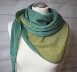 Silk Mohair Double Sided Handmade Triangular Scarf Neck Warmer Shawl Baktus Soft And Warm Perfect Christmas Gift -Jewellery Soldes Boutique il fullxfull.3289286190 qc35