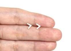 Chevron Arrow Silver Stud Earrings - Handmade Simple Studs - Silver Studs - Great Gift/ Valentine's/ Christmas/ New Year/ Birthday/ BFF 11 Chevron Arrow Silver Stud Earrings - Handmade Simple Studs - Silver Studs - Great Gift/ Valentine's/ Christmas/ New Year/ Birthday/ BFF -Jewellery Soldes Boutique il fullxfull.3421259728 d6yg