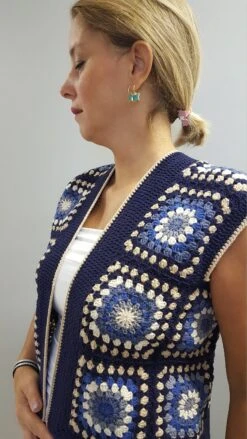Granny Square Waistcoat, Crochet Waistcoat, Vintage Womens Crochet Motif, Crochet Vest, Blue Tone Waistcoat, Boho Waistcoat, Christmas Gift -Jewellery Soldes Boutique il fullxfull.3421627197 b6wb