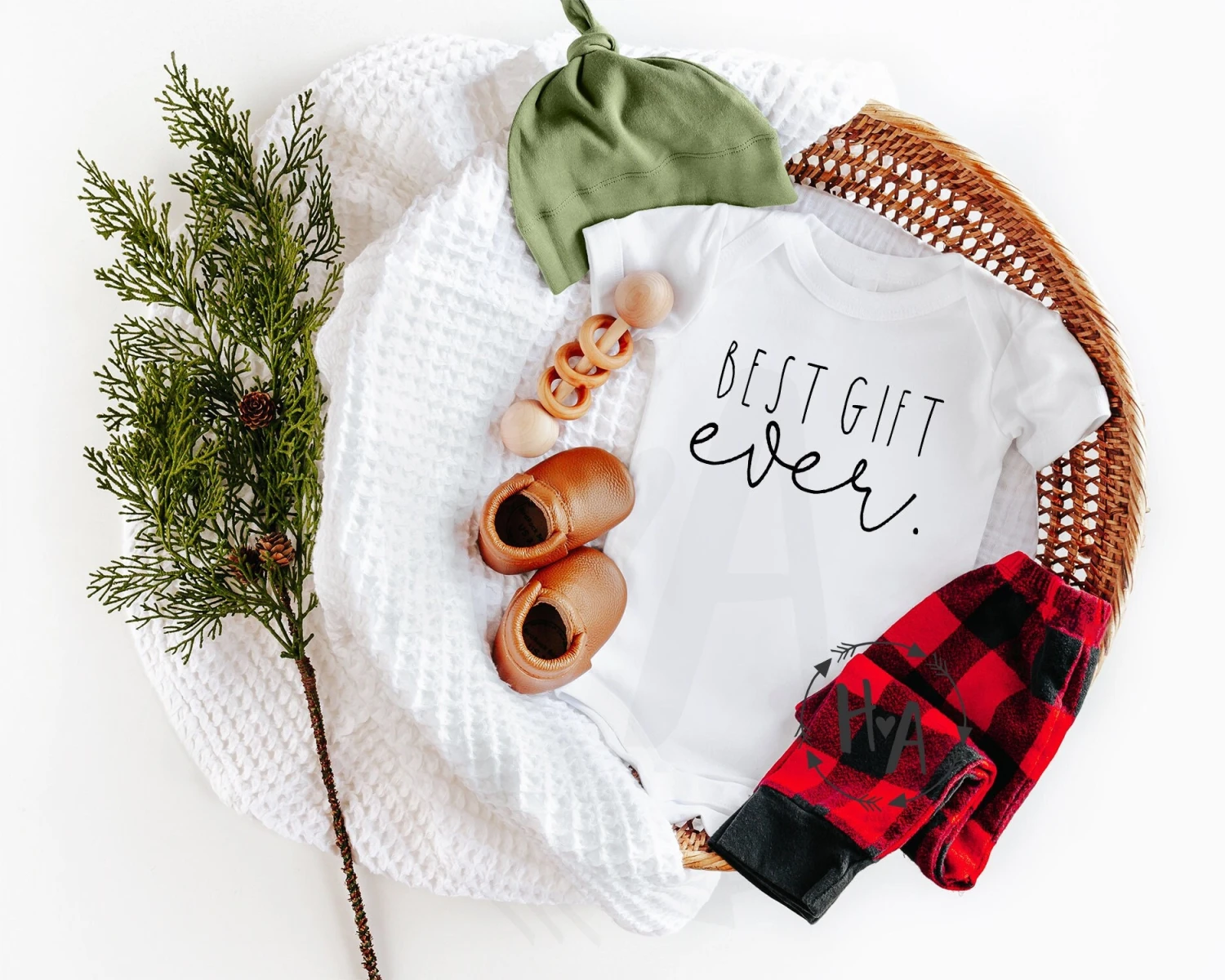 Best Gift Ever Baby Announcement Onesie®, Pregnancy Announcement Bodysuit, Christmas Baby Onesie® Announcement, Baby's First Christmas 4 Best Gift Ever Baby Announcement Onesie®, Pregnancy Announcement Bodysuit, Christmas Baby Onesie® Announcement, Baby's First Christmas - Image 2