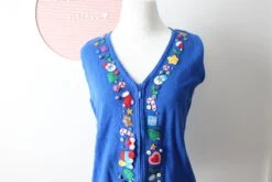Vintage CHRISTMAS SWEATER Vest...size Small Womens....kitsch. Retro. Kawaii. Snowman. Tree. Bells. Stars. Cookies. Novelty. Holiday. Blue -Jewellery Soldes Boutique il fullxfull.3520512980 9gf6
