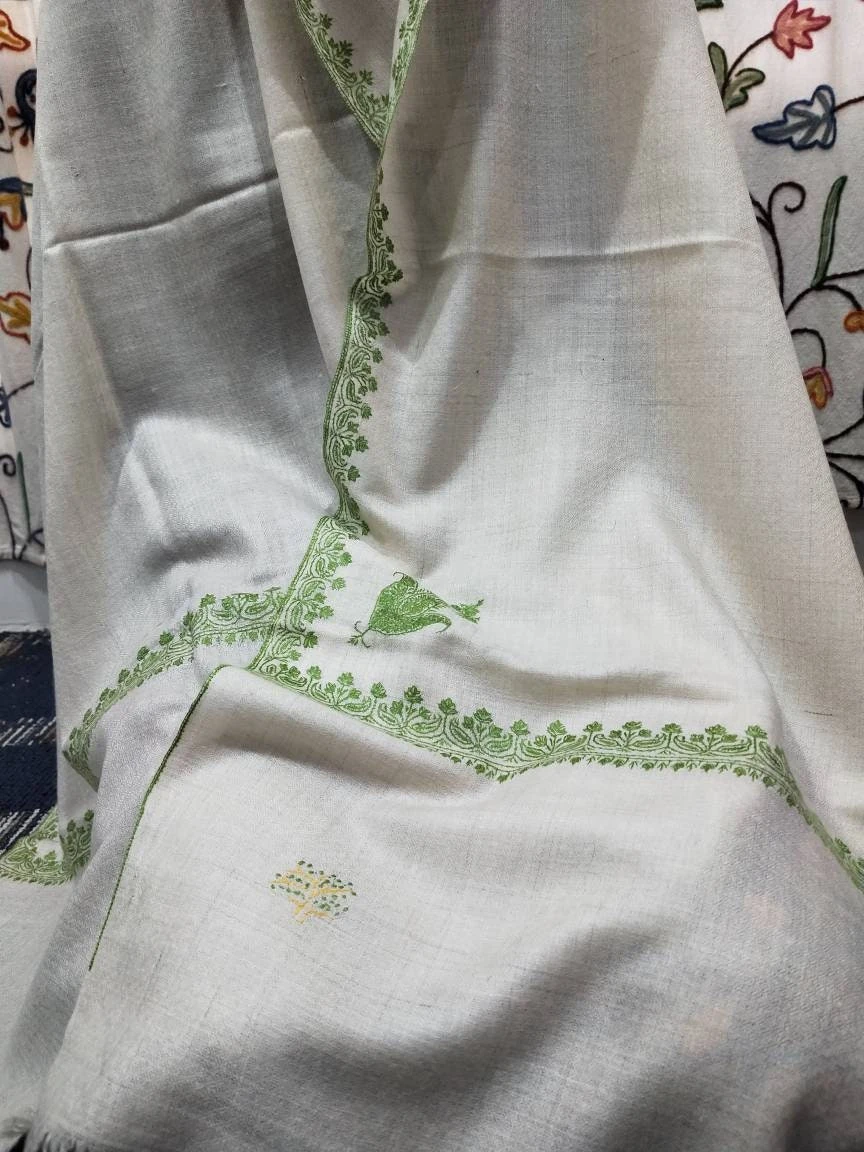 Premium Handcrafted Kashmiri Pashmina Sozni Embroidered Ivory Shawl, Softest And Luxurious Wedding Gift, Christmas Gift 75 X 205 Cm 3 Premium Handcrafted Kashmiri Pashmina Sozni Embroidered Ivory Shawl, Softest And Luxurious Wedding Gift, Christmas Gift 75 X 205 Cm
