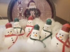 18 Count Snowmen Lightbulb Christmas Ornemants