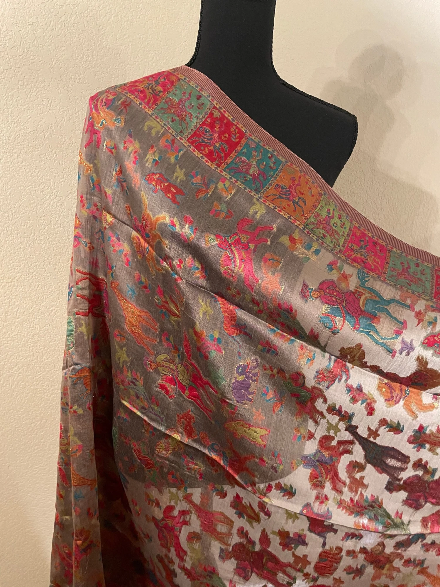 Moghul Era Inspired Kani Silk Shawl, Wedding Wrap, Scarf, Christmas Gift, Holiday Gift, Cashmere Shawl , Pashmina Stole 8 Moghul Era Inspired Kani Silk Shawl, Wedding Wrap, Scarf, Christmas Gift, Holiday Gift, Cashmere Shawl , Pashmina Stole - Image 6