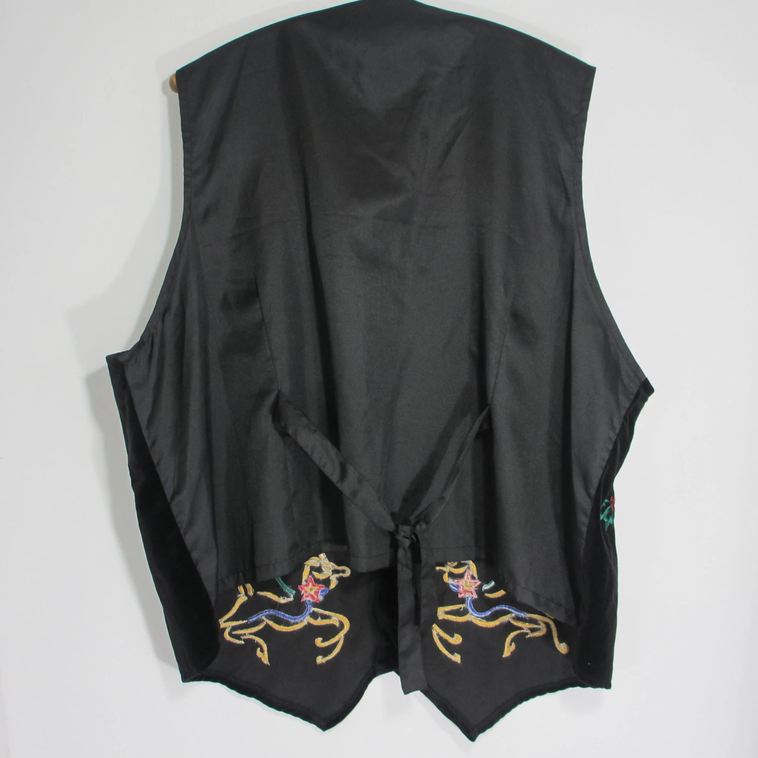 Bobbie Brooks Ugly Velvet Christmas Vest 5 Bobbie Brooks Ugly Velvet Christmas Vest - Image 3