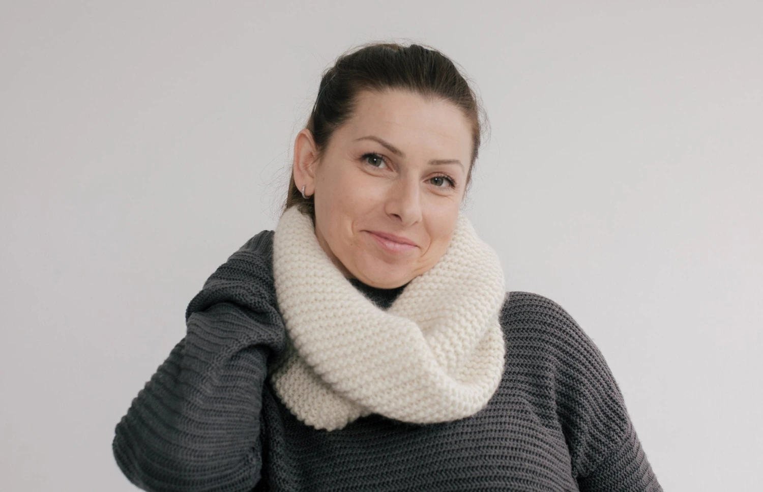 Knit Scarf White, Neck Warmer, Christmas Gift For Her, Hand Knit Cowl, Soft Wool Scarf, Hand Knit Wool Scarf, Stocking Stuffer For Women 3 Knit Scarf White, Neck Warmer, Christmas Gift For Her, Hand Knit Cowl, Soft Wool Scarf, Hand Knit Wool Scarf, Stocking Stuffer For Women