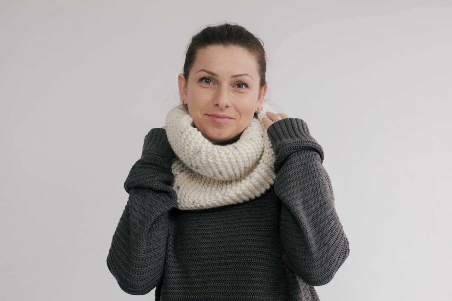 Knit Scarf White, Neck Warmer, Christmas Gift For Her, Hand Knit Cowl, Soft Wool Scarf, Hand Knit Wool Scarf, Stocking Stuffer For Women 5 Knit Scarf White, Neck Warmer, Christmas Gift For Her, Hand Knit Cowl, Soft Wool Scarf, Hand Knit Wool Scarf, Stocking Stuffer For Women - Image 3