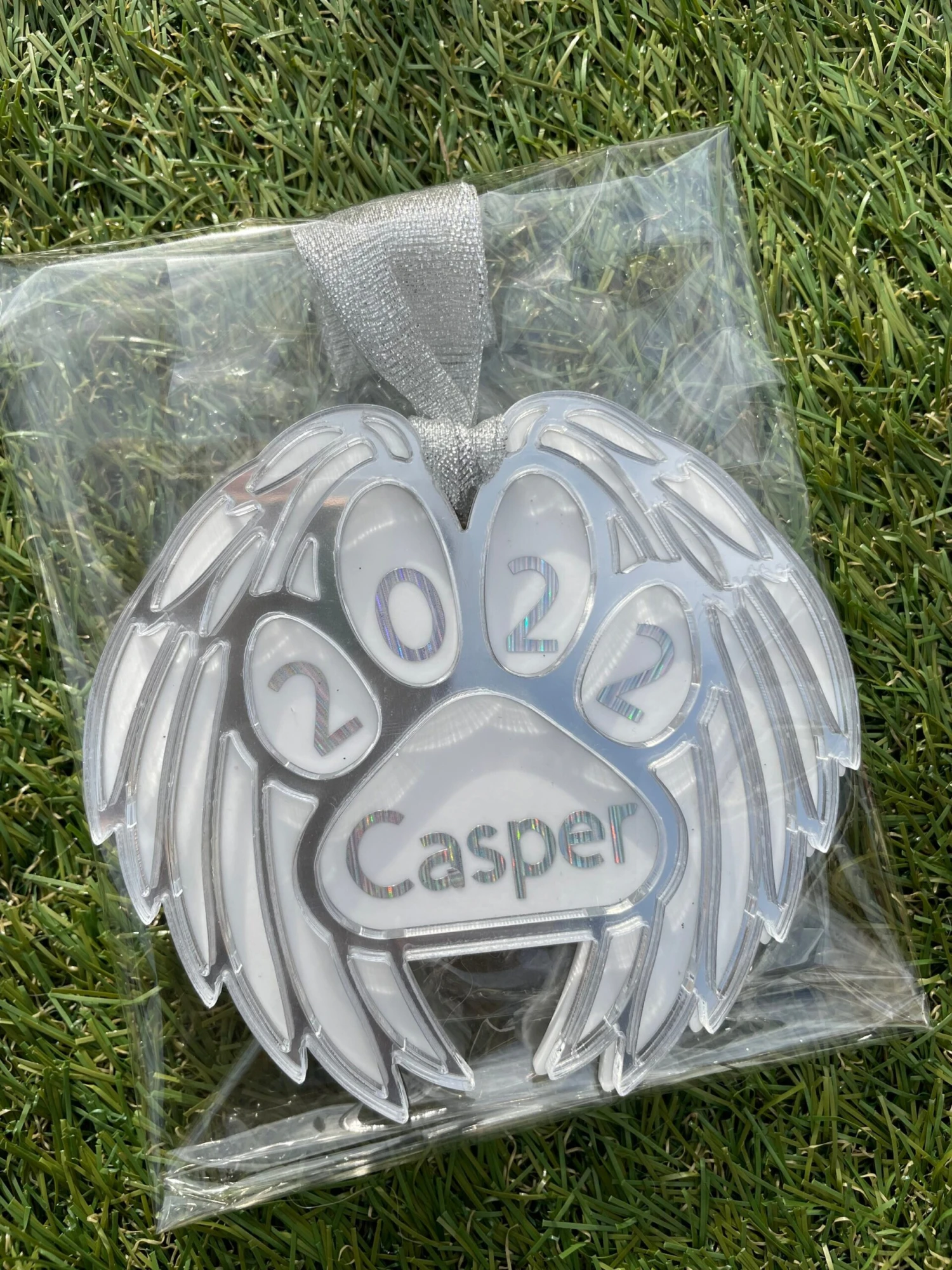 Personalised Pet Memorial Bauble, Mirrored Wing Paw Ornament, Christmas Tree Ornament, Christmas Gift, Rememberance Bauble. 6 Personalised Pet Memorial Bauble, Mirrored Wing Paw Ornament, Christmas Tree Ornament, Christmas Gift, Rememberance Bauble. - Image 4