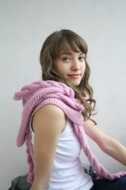 Hand Knit Pink Wool Hooded Cable Long Scarf, Woman Fashion Trends, Autumn Gifts, Knit Scarf, Outdoors Gift, Christmas Gifts, Gift For Her -Jewellery Soldes Boutique il fullxfull.433180502 l1nq