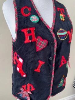 Size M - Vintage Ugly Christmas Black Red Green Plaid Vest 9 Size M - Vintage Ugly Christmas Black Red Green Plaid Vest -Jewellery Soldes Boutique il fullxfull.4433986854 ywjl