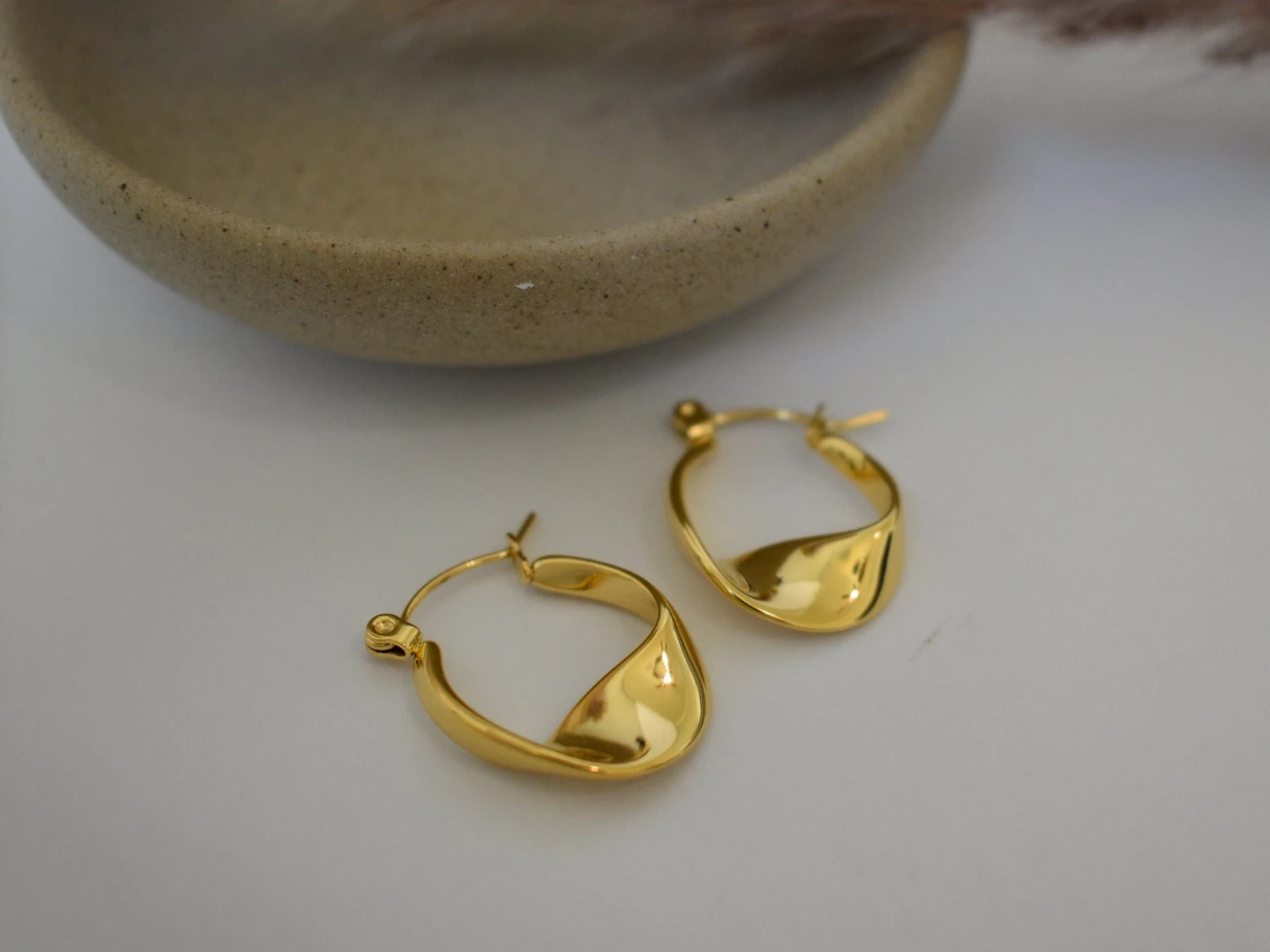 18K Gold Filled Smooth Twisted Hoop Dangle Earrings ・ Non Tarnish Jewelry Waterproof Earrings Christmas Jewelry For Woman Best Gift For Her 9 18K Gold Filled Smooth Twisted Hoop Dangle Earrings ・ Non Tarnish Jewelry Waterproof Earrings Christmas Jewelry For Woman Best Gift For Her - Image 7