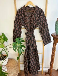 Quilted Unisex Pure Cotton Reversible Long Autumn Winter Dressing Kimono Robe | Classic Black Red Mughal Motif Stripe | Christmas Love Gift -Jewellery Soldes Boutique il fullxfull.5240827786 dod3