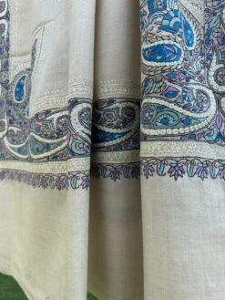 White Pashmina Shawl, Paper Mache Embroidery Shawl, Handmade Luxuries, Needle Work Shawl, Elegant Designer Scarfs, Gift For Christmas, India -Jewellery Soldes Boutique il fullxfull.5245536926 1cf0