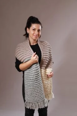 Chunky Oversized Scarf, Fringe Scarf, Christmas Gift For Women, Soft Chunky Scarf, Long Hand Knit Scarf, Winter Scarf, Soft And Cosy Scarf -Jewellery Soldes Boutique il fullxfull.5426911179 49ho