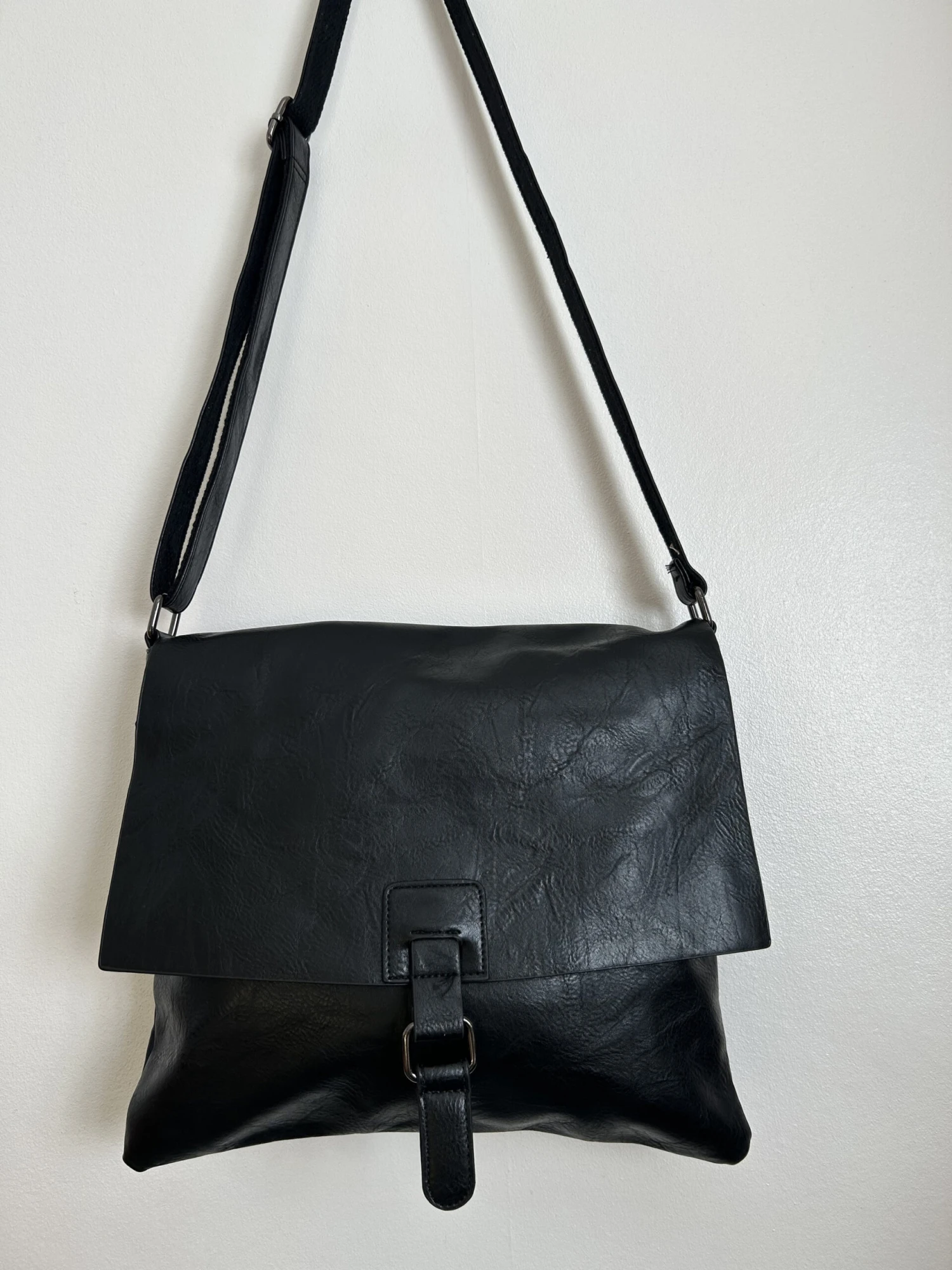 Vegan Leather Satchel Bag/ Medium-large Satchel/shoulder Bags /crossbody Bags For Women/Soft Vegan Leather Handbags For Women/Christmas Gift 8 Vegan Leather Satchel Bag/ Medium-large Satchel/shoulder Bags /crossbody Bags For Women/Soft Vegan Leather Handbags For Women/Christmas Gift - Image 6