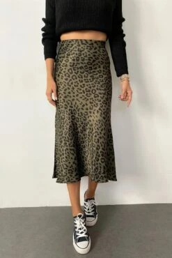 Leopard Pattern Satin Midi Green Skirt, Stylish Christmas Skirt, Satin Long Trend Skirt -Jewellery Soldes Boutique il fullxfull.5484687690 3im9