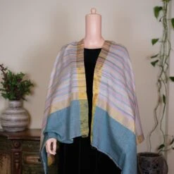 Luxury Stoles, Green Palla Handwoven Pashmina Wrap With Zari Borders, Christmas/ New Year Gift -Jewellery Soldes Boutique il fullxfull.5618056284 8m4k