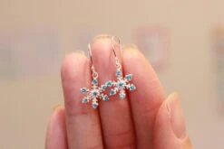 Sterling Silver SnowFlake Earrings, Blue Topaz Snowflake Earrings, Christmas Gift, Dainty Earrings, Silver Earrings Sister Gift, Mother Gift -Jewellery Soldes Boutique il fullxfull.871089390 fibp