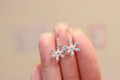 Sterling Silver SnowFlake Earrings, Blue Topaz Snowflake Earrings, Christmas Gift, Dainty Earrings, Silver Earrings Sister Gift, Mother Gift -Jewellery Soldes Boutique il fullxfull.871089520 484z