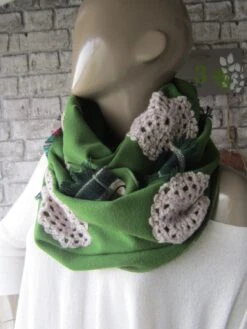 Cowl Infinity Scarf, / Women Scarf, Green Infinity Scarf, Winter Cool Scarf, Christmas Scarf, Women Accessories, Scarves -Jewellery Soldes Boutique il fullxfull.873242730 3r2g