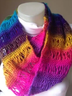 Handmade Rainbow Knitted Scarf/Infinity Scarf/Christmas Gift Ideas/Scarf For Her/scarf For Women Handmade/Knitted Gifts/infinity Scarf Knit -Jewellery Soldes Boutique il fullxfull.878789247 jydz
