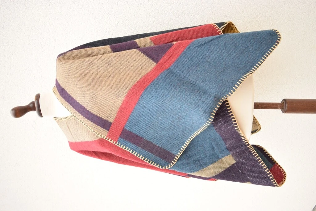 Autumn Wrap Fall Shawl Winter Trend Wrap Woman Christmas Gift Vintage Fashion Wide Wrap Stole Thick Poncho Outwear Colors Ladies Fashion 5 Autumn Wrap Fall Shawl Winter Trend Wrap Woman Christmas Gift Vintage Fashion Wide Wrap Stole Thick Poncho Outwear Colors Ladies Fashion - Image 3